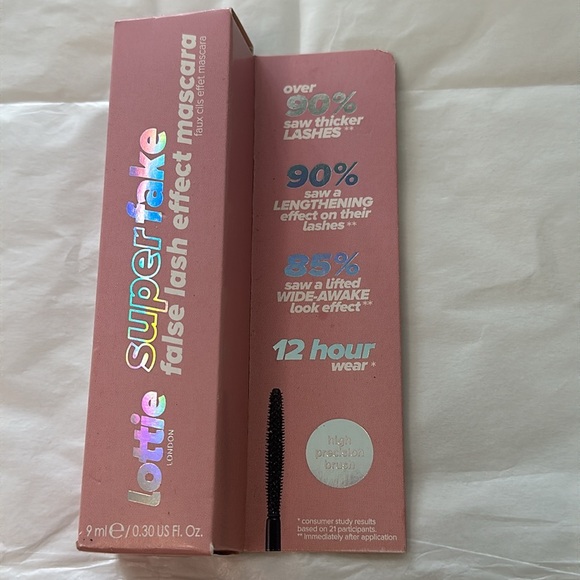 NEW Lottie London Bundle of 4 Palettes and 1 Mascara - Picture 6 of 6